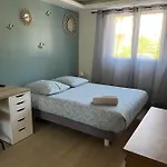 Avec Jardin, Presqu'ile De Giens Daire *