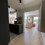 Avec Jardin, Presqu'ile De Giens Daire Hyères