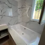 Avec Jardin, Presqu'ile De Giens Daire