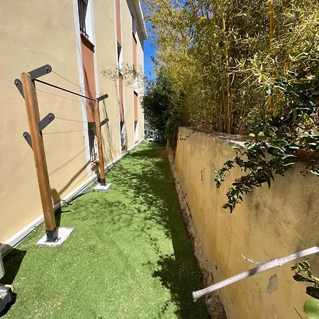 Lägenhet Avec Jardin, Presqu'ile De Giens *