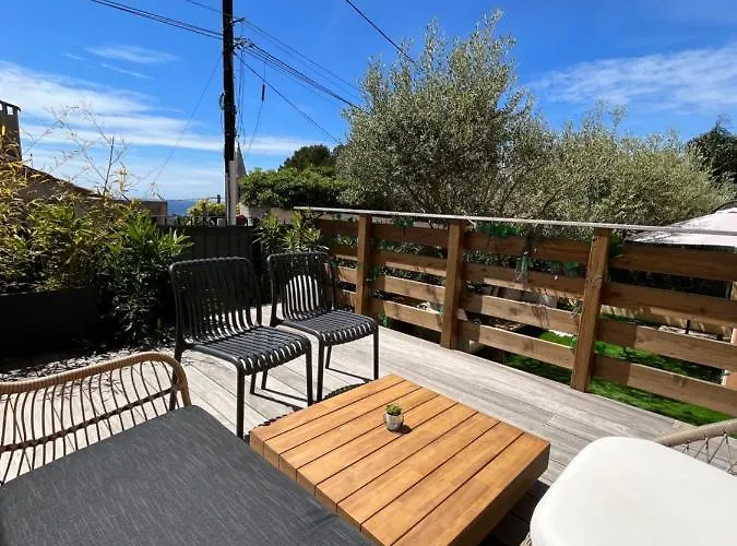 Appartamento Avec Jardin, Presqu'ile De Giens